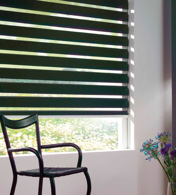 Estores e persianas de desenho, estores venezianos, estores de rolo, estores verticais, painéis deslizantes, brisas solares, compactos térmicos, persianas térmicas