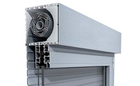 Estores e persianas de desenho, estores venezianos, estores de rolo, estores verticais, painéis deslizantes, brisas solares, compactos térmicos, persianas térmicas